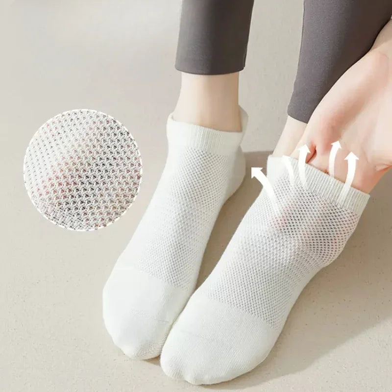 Mesh Breathable Yoga Socks Women Cotton Low Cut Short Gym Fitness Dance Sports Socks Professional Non-Slip Floor Pilates Socks